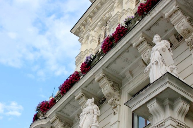 544565_10153283281335220_279195140_n